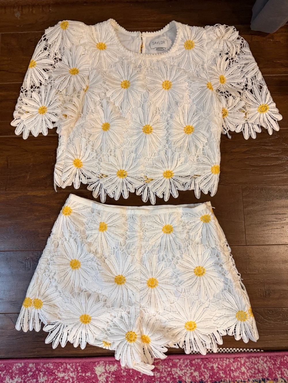 SAYLOR White Crochet Daisy Two-Piece Set with Yellow Centers